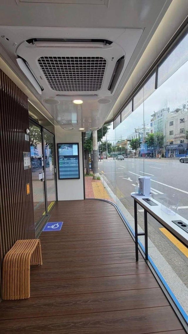 Оригинальные остановки, на которых и автобус ждать приятно