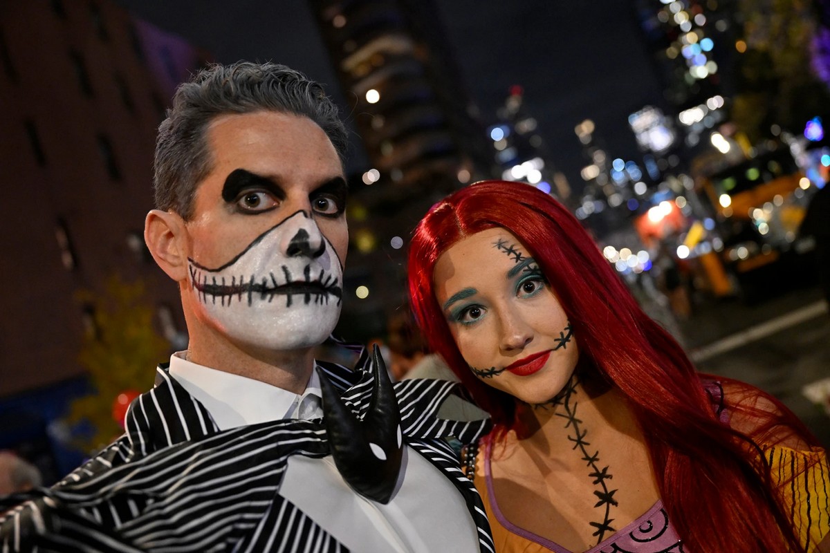 Ежегодный парад на Хэллоуин в Нью-Йорке