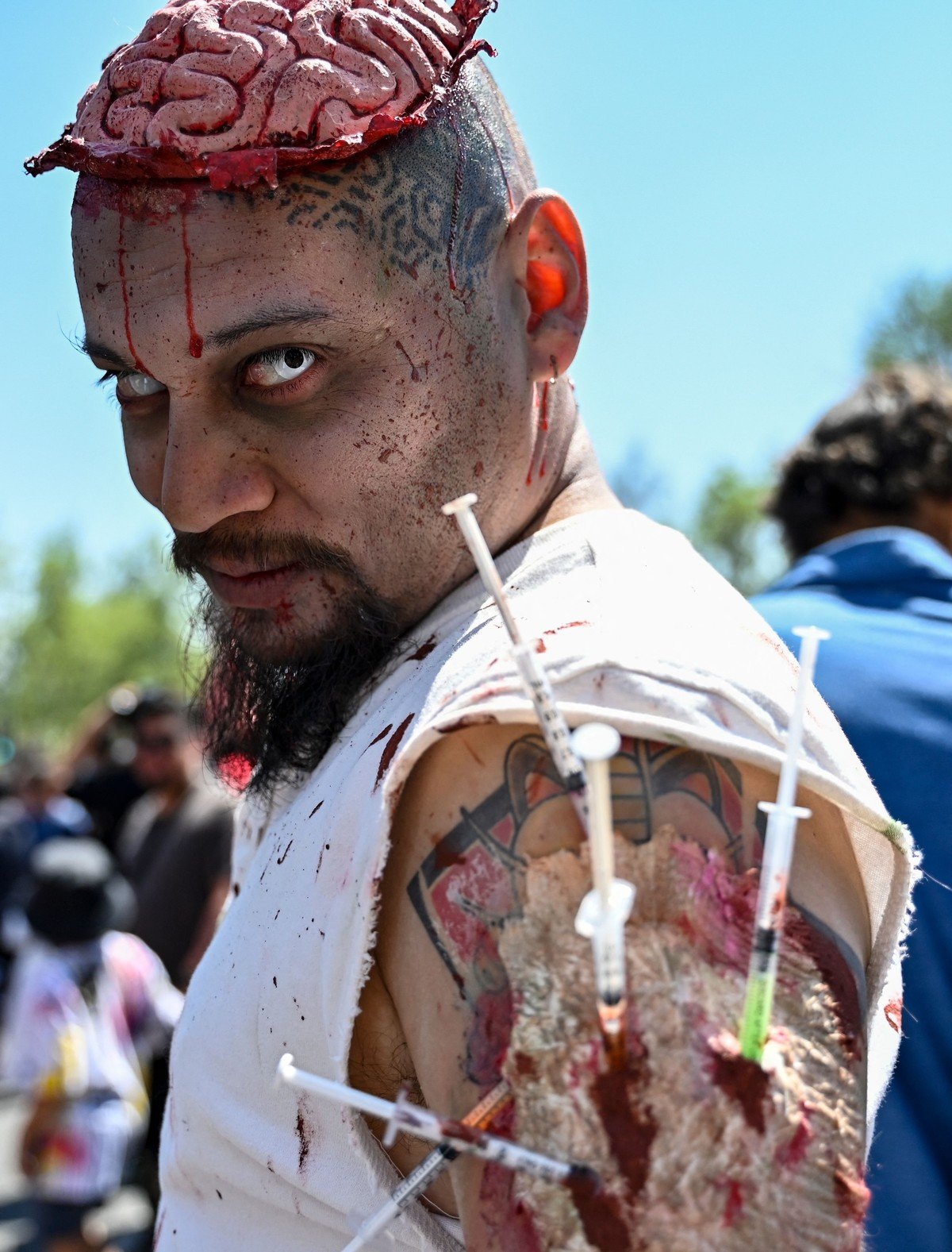 Ежегодный марш зомби прошел в столице Чили