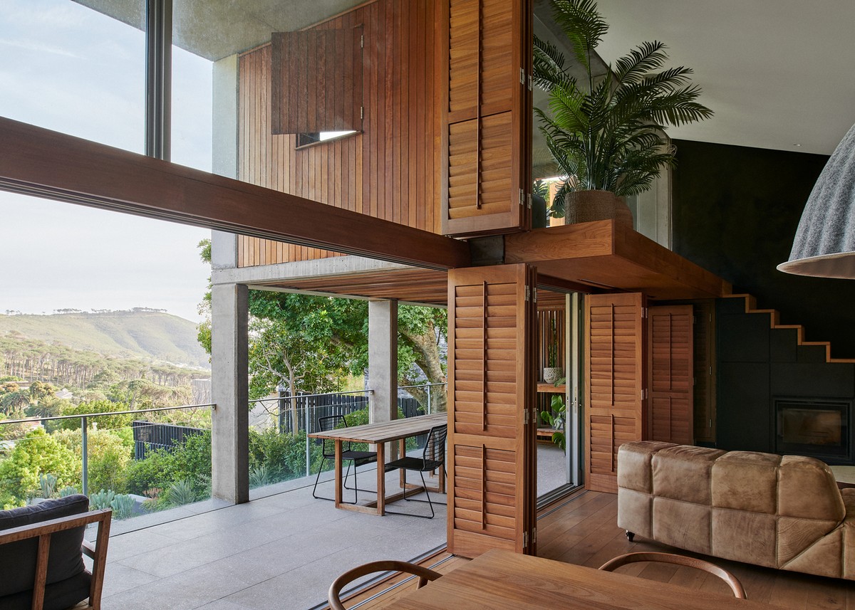 Тропический дом в саду диких слив в ЮАР является, лестница, столовой, этажа, представляет, собой, дверей, типов, стены, этаже, которого, втором, помещения, большим, посередине, множество, позволяет, бассейном, которые, построен