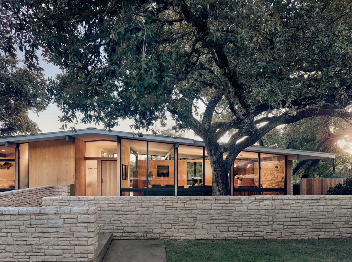 Обновление модернистского дома в Техасе