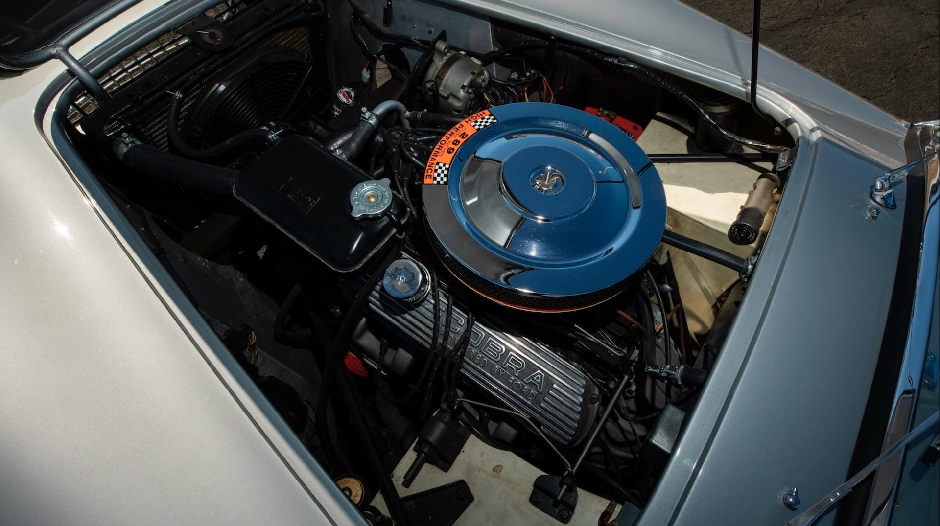 Редкая двухпедальная модель Shelby Cobra 1965 года
