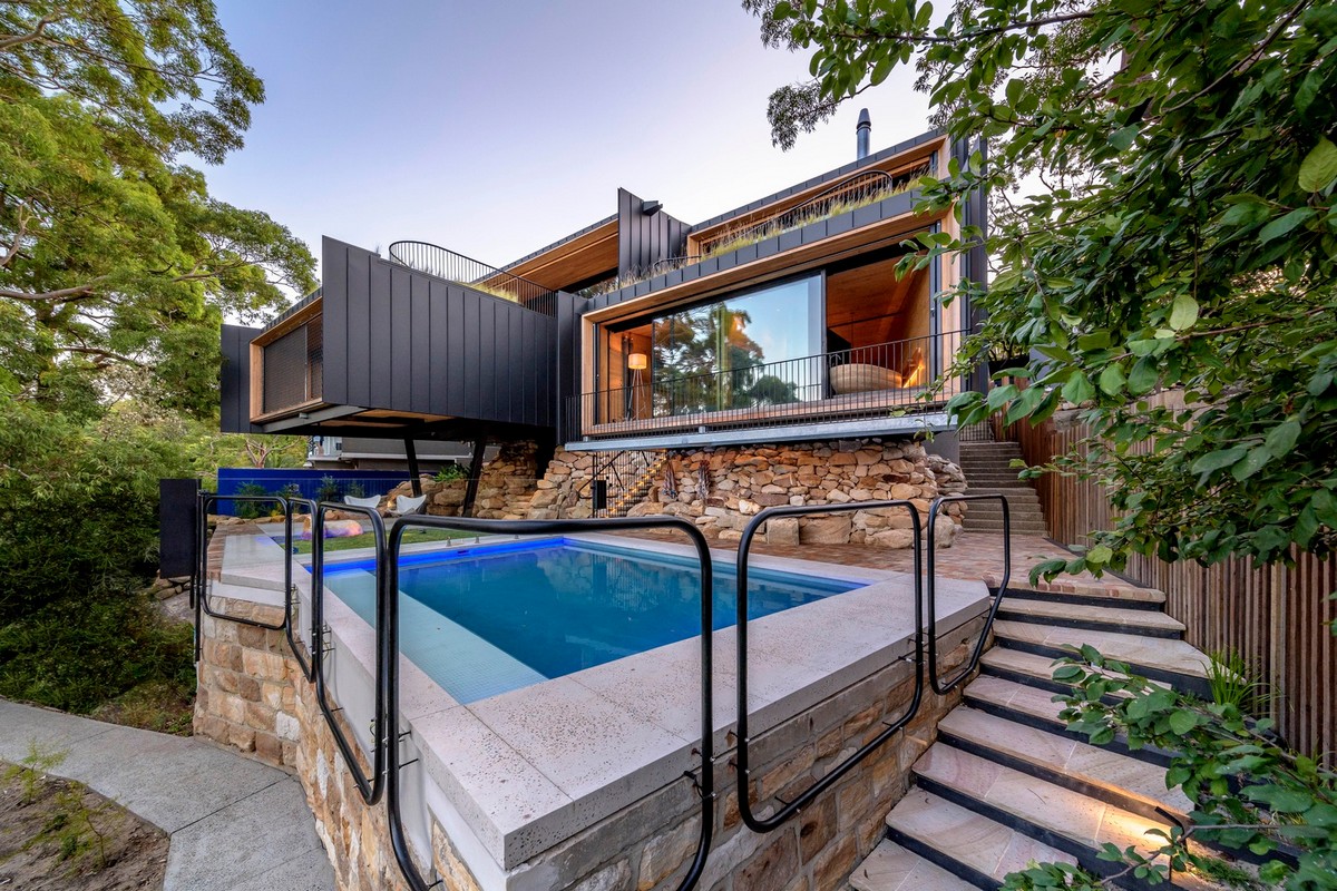 Красивый дом со сложной геометрией в Австралии