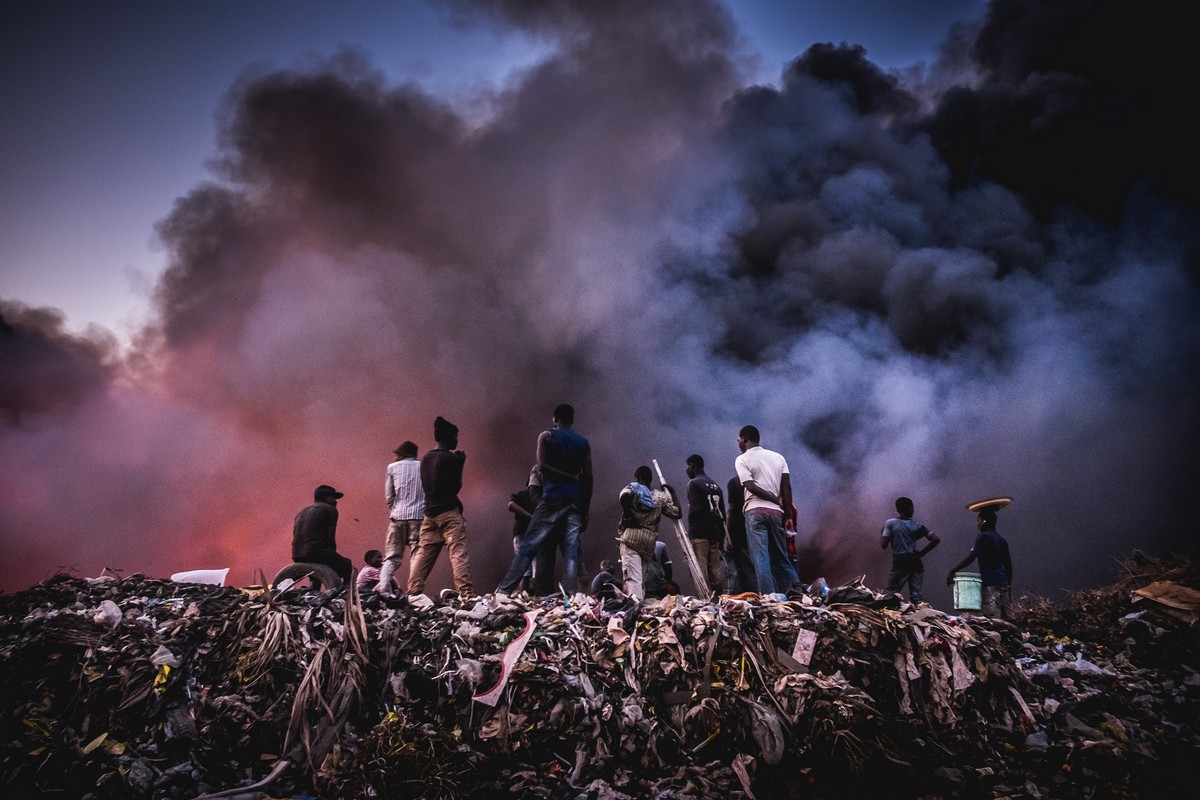 Экологические и социальные проблемы Африки на снимках Бернарда Калу