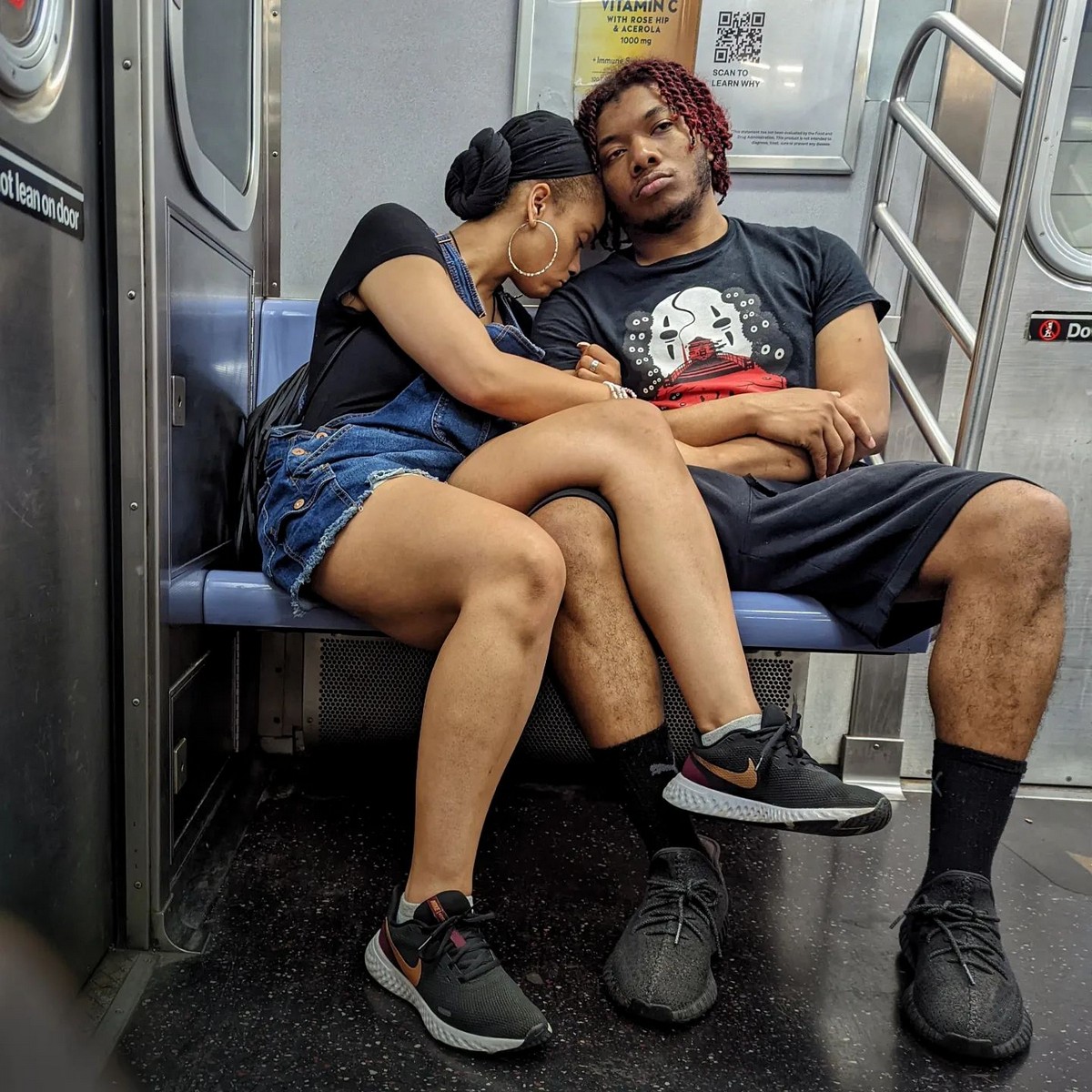 Пассажиры Нью-Йоркского метро на фотографиях Криса Маливата