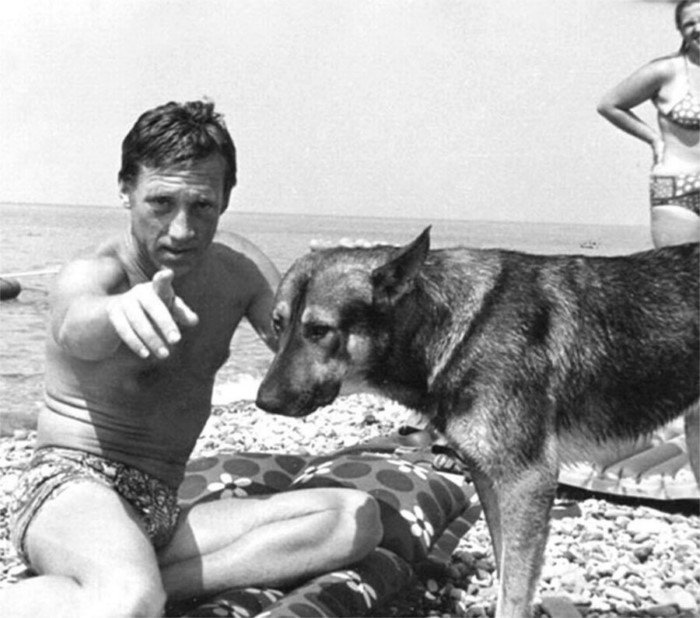 Редкие и интересные пляжные фотографии советских знаменитостей