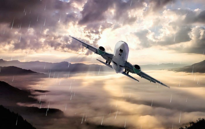 Почему двигатели самолетов не глохнут во время дождя?