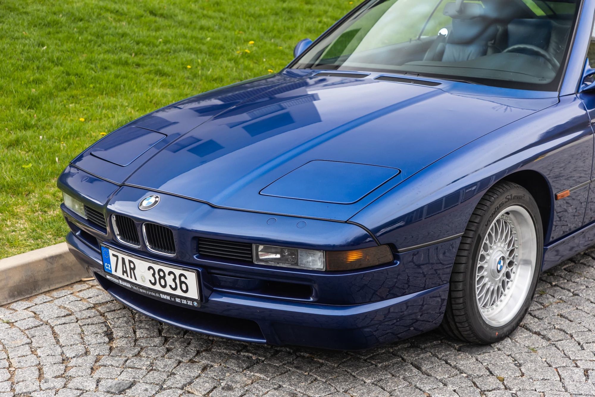 Великолепный BMW 850 Ci 1995 года