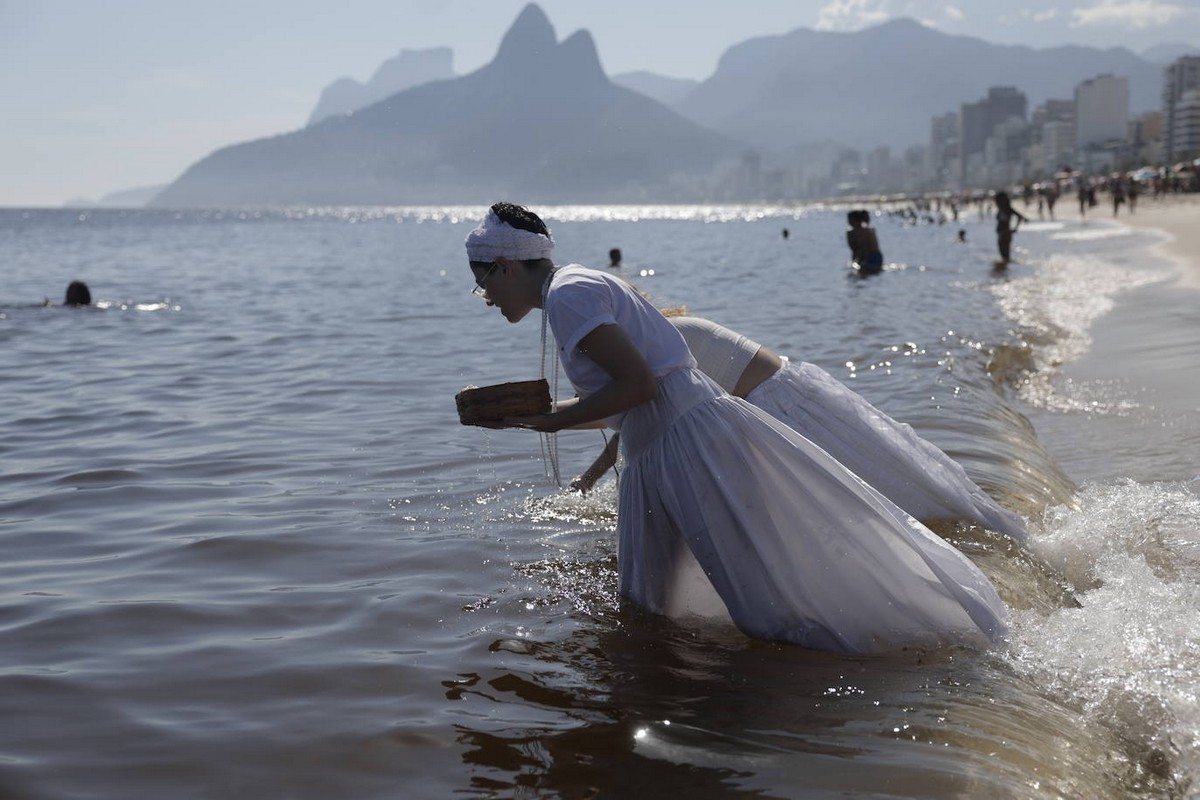 Почести морской королеве в Бразилии