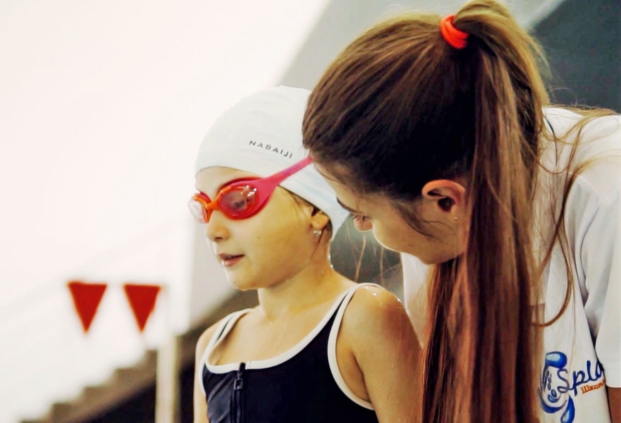 Обучаем ребенка плаванию: 3 важных этапа