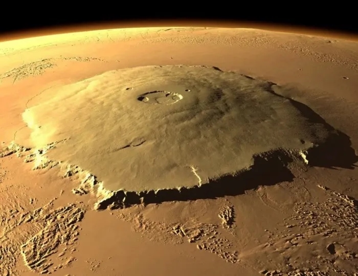 Интересные факты про гигантский вулкан Олимп на Марсе