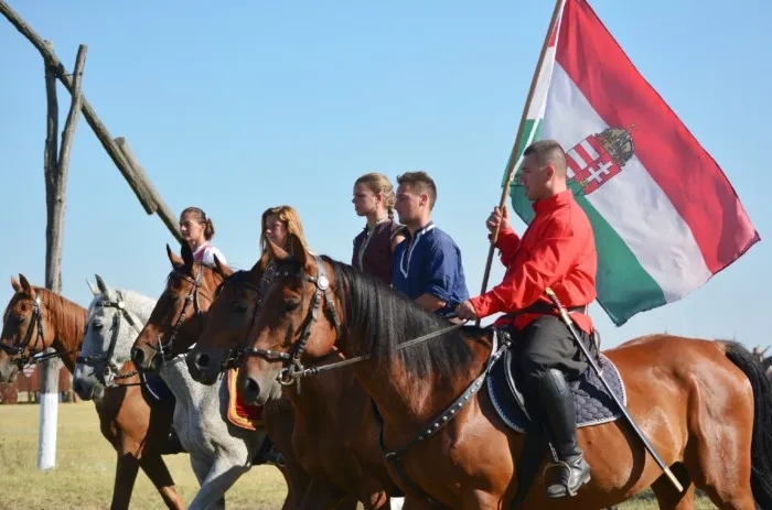 Венгры: как финно-угорский народ оказался в центре Европы?