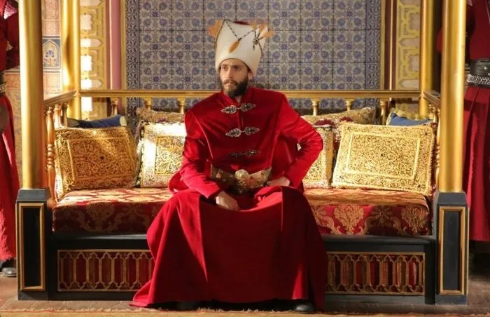 Почему Султан не хотел иметь много наследников, и что делали наложницы