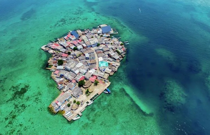 Санта-Крус - самый густонаселённый остров в мире
