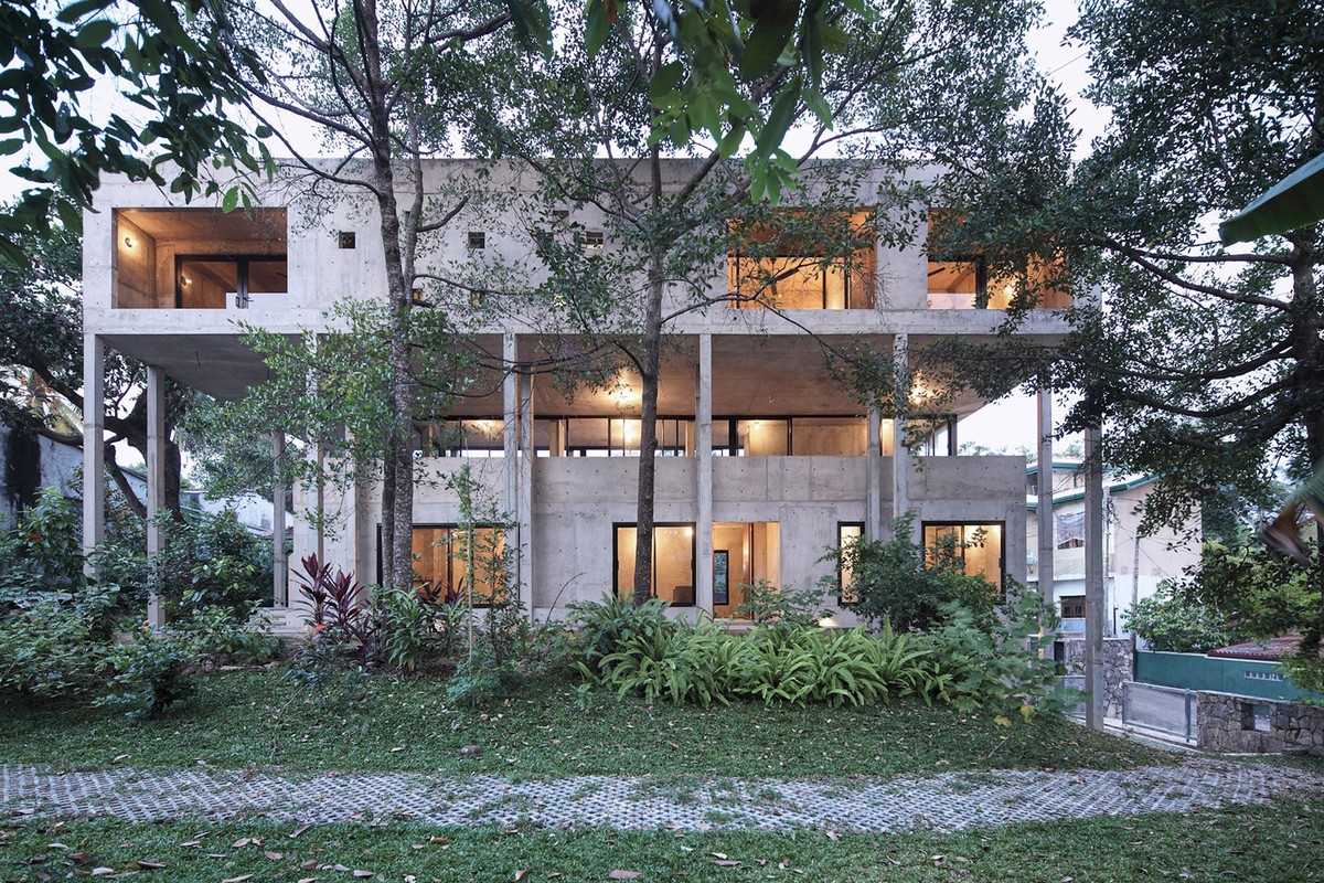 Загородный дом из бетона на Шри-Ланке