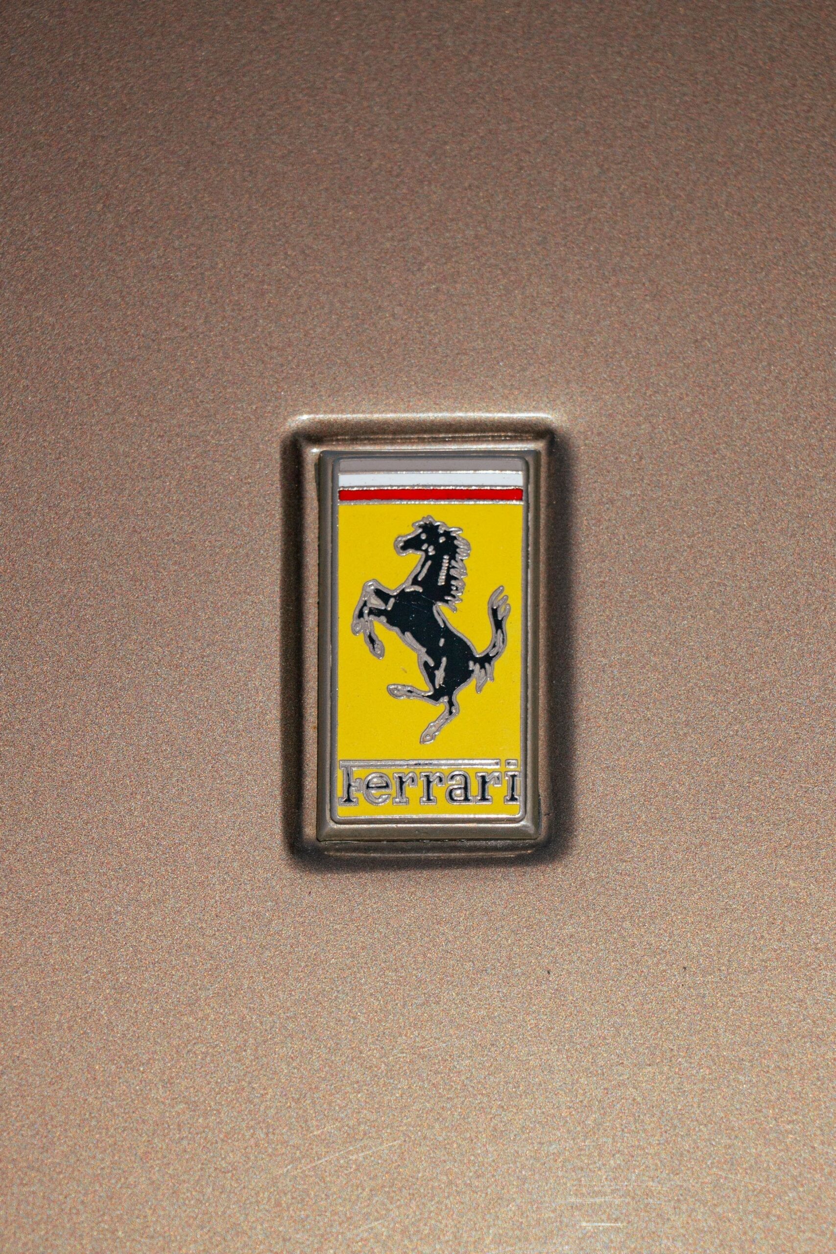 Уникальный Ferrari Testarossa 1988 года с окраской Marrone Metallizzato
