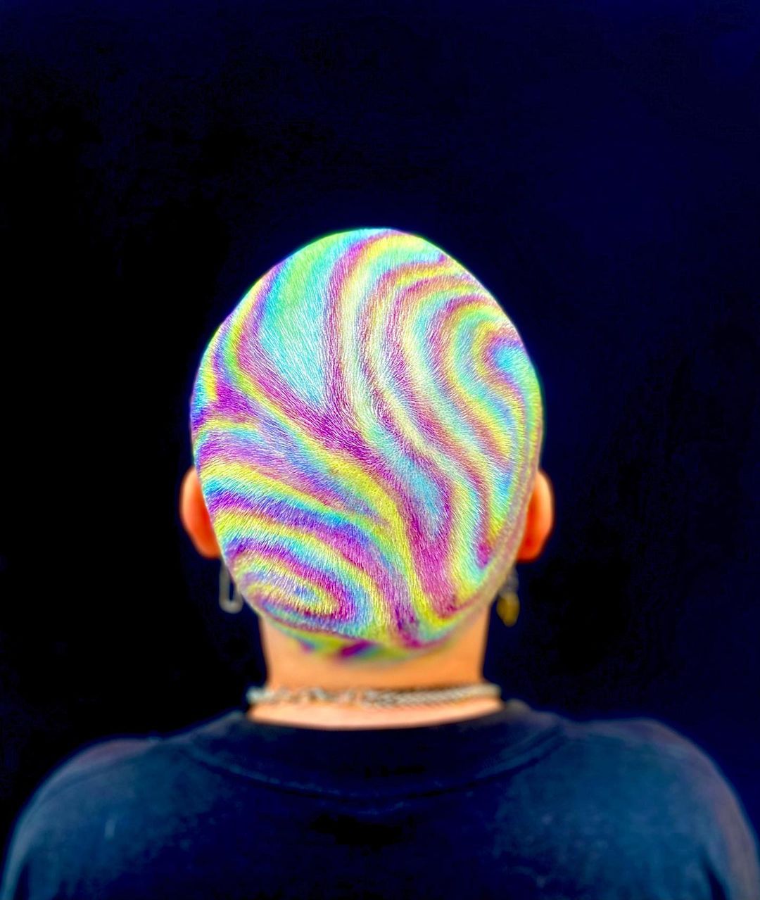 Парикмахер из Нью-Йорка превращает волосы клиентов в арт-объекты
