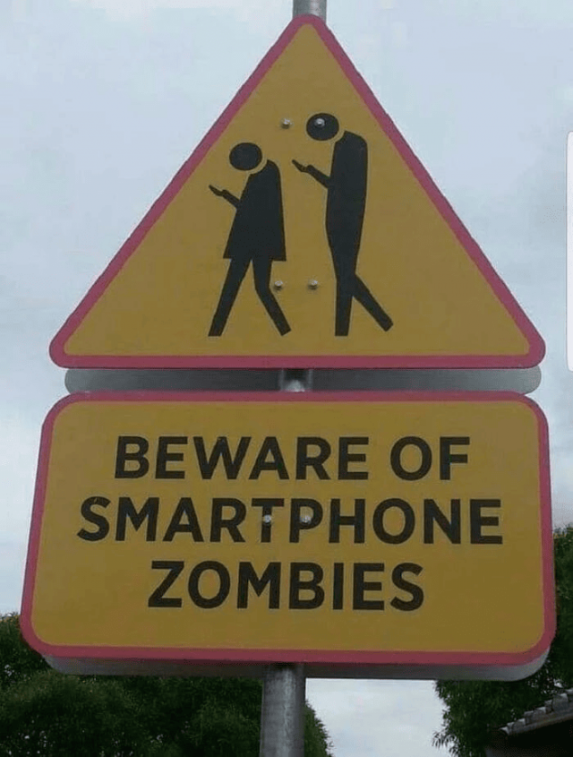 Странные и забавные предупреждающие знаки в разных местах