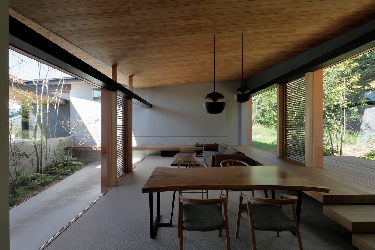 Резиденция архитектора с двориком в Японии