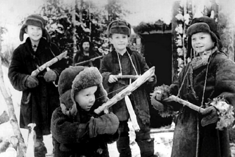 Игры детей в СССР, которые невозможно назвать безобидными