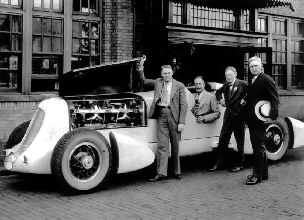 Американский автомобиль-рекордсмен Mormon Meteor Duesenberg Special 1935 года