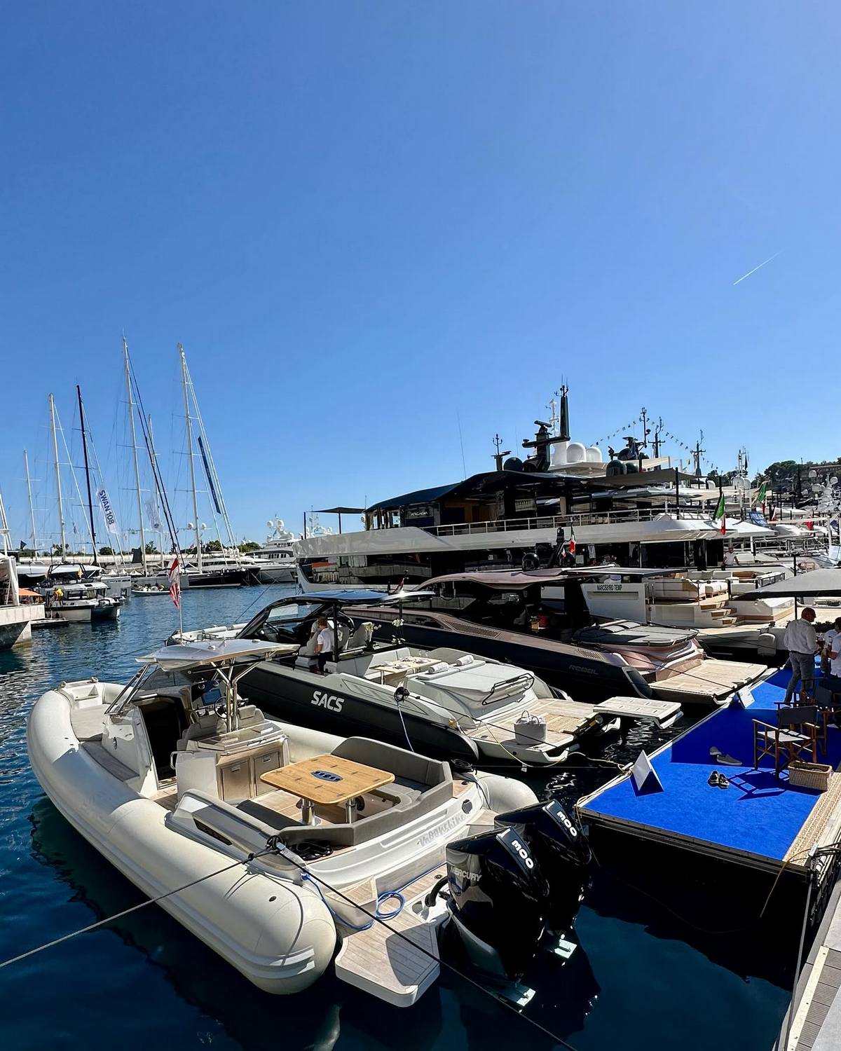 Гламурное яхтенное шоу в Монако
