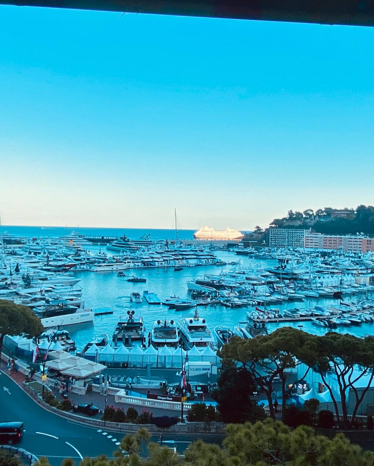 Гламурное яхтенное шоу в Монако