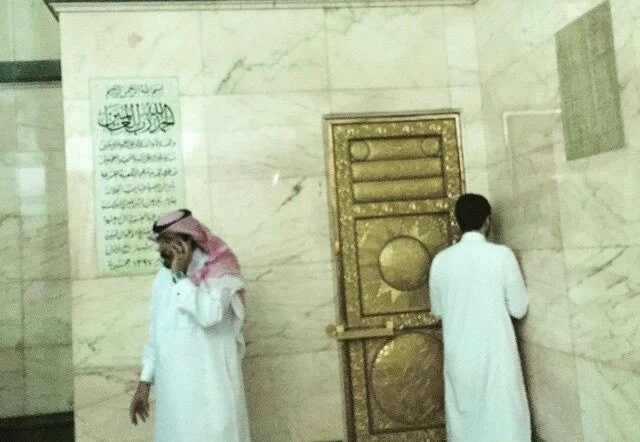 Что находится внутри Каабы – главной мусульманской святыни?
