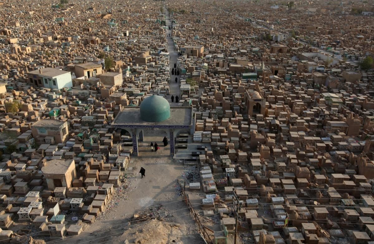 Самое большое кладбище в мире, где захоронено более 6 миллионов тел
