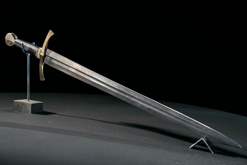 Известные древние мечи Средневековья, которые стали легендарными