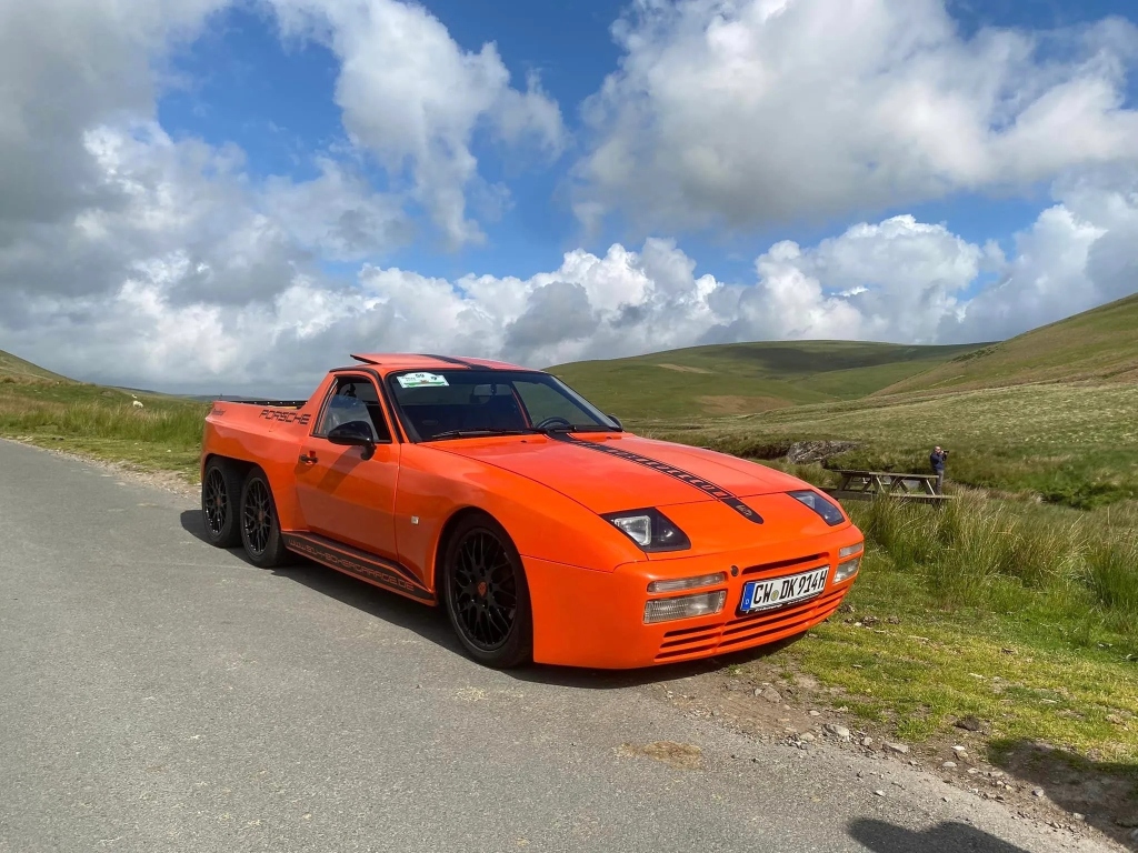 Уникальный Porsche 944, преобразованный в шестиколесный пикап