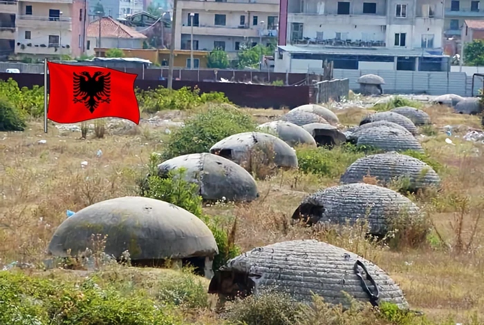 Зачем Албания построила столько бункеров, и как они стали заброшенными