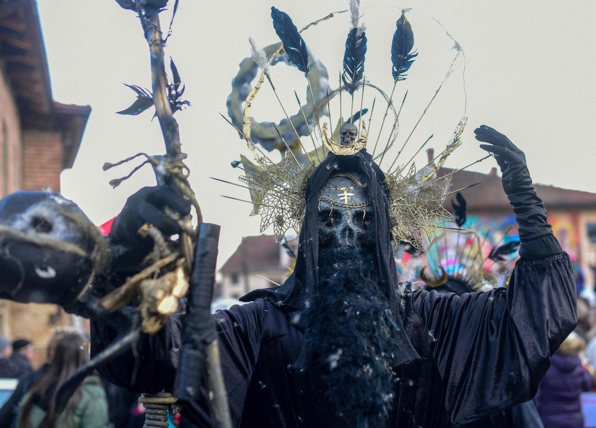 Мрачный тысячелетний карнавал Василичари в Вевчани