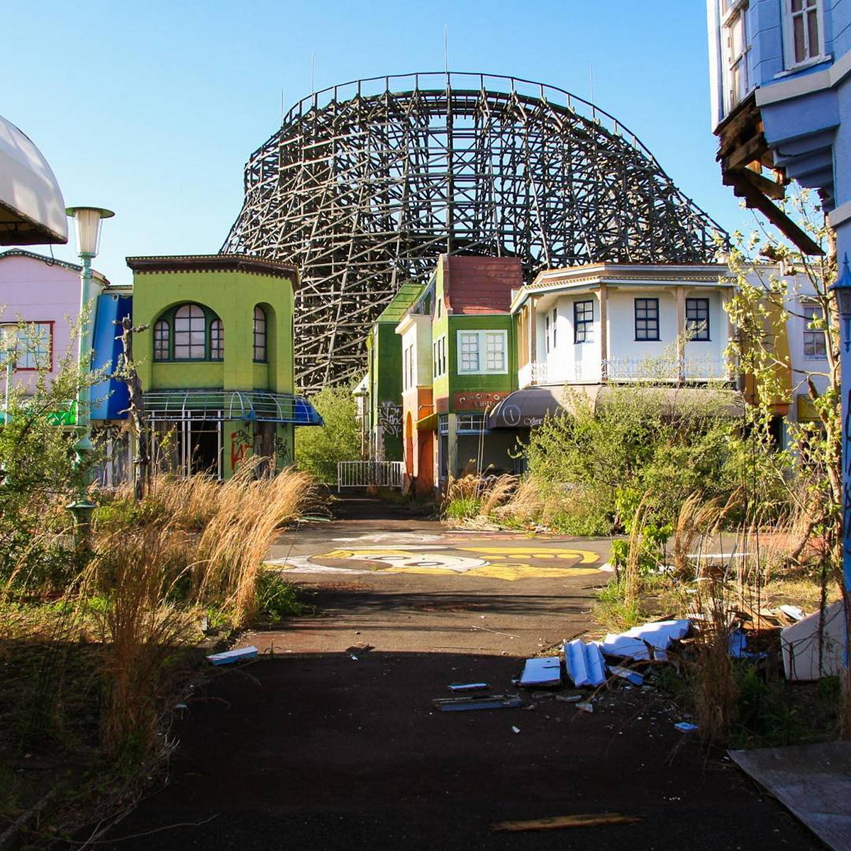 Заброшенный тематический парк в Японии, который уже снесли