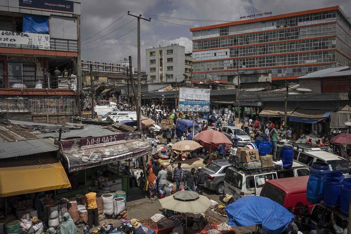 Один из крупнейших рынков под открытым небом в Африке