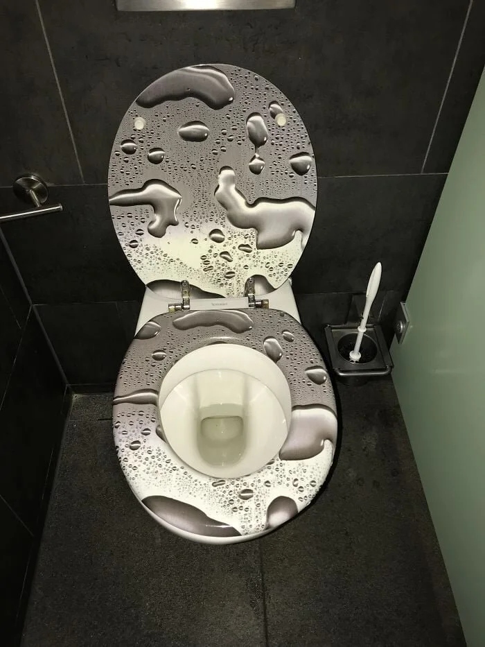 Туалеты с неожиданным дизайном, которые вызывают шок