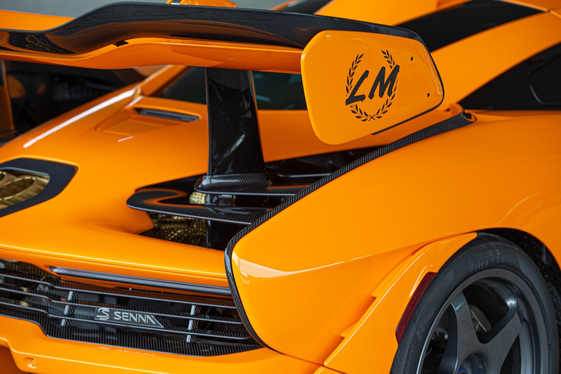 Редкий суперкар McLaren Senna LM без пробега