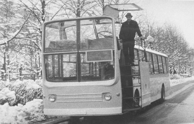 Самые необычные автобусы родом из СССР0