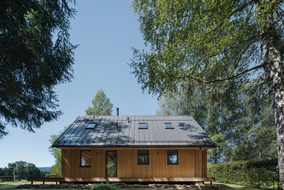 Простой деревянный домик для отдыха в Чешской Республике