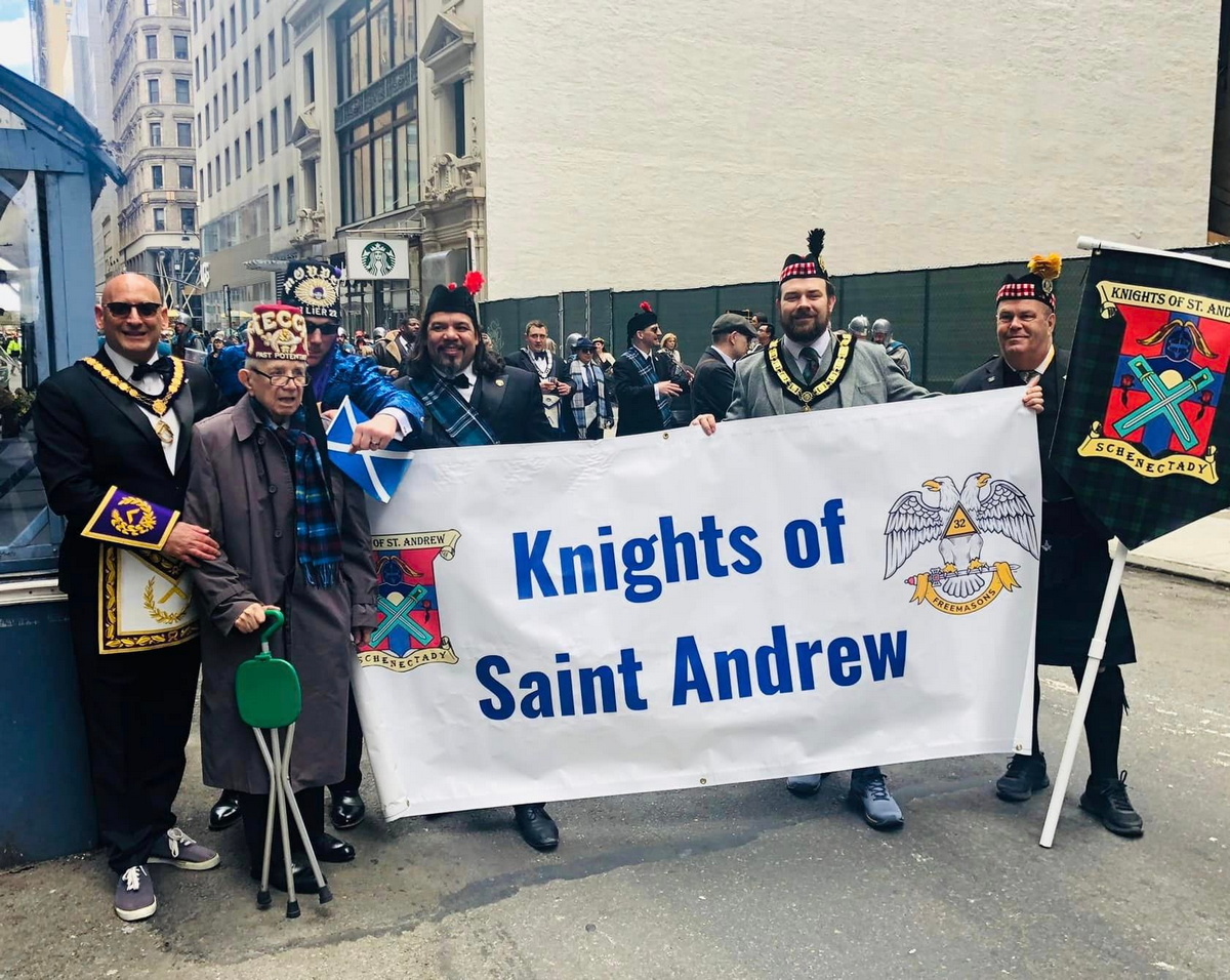 Парад в честь Дня Шотландки прошел по 6-й авеню в Нью-Йорке