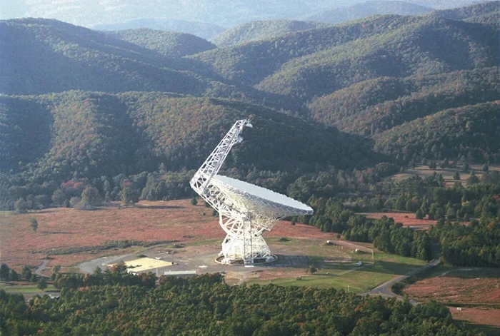 Радиотелескоп Грин-Бэнк: когда техника проявляет признаки усталости