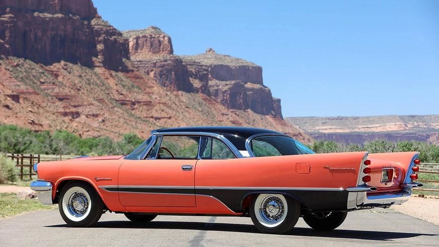 Музейный автомобиль DeSoto Firesweep Sportsman Coupe 1957 года