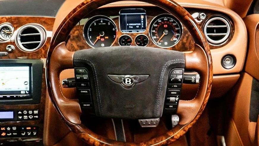 Единственный пикап Bentley Continental выставили на торги