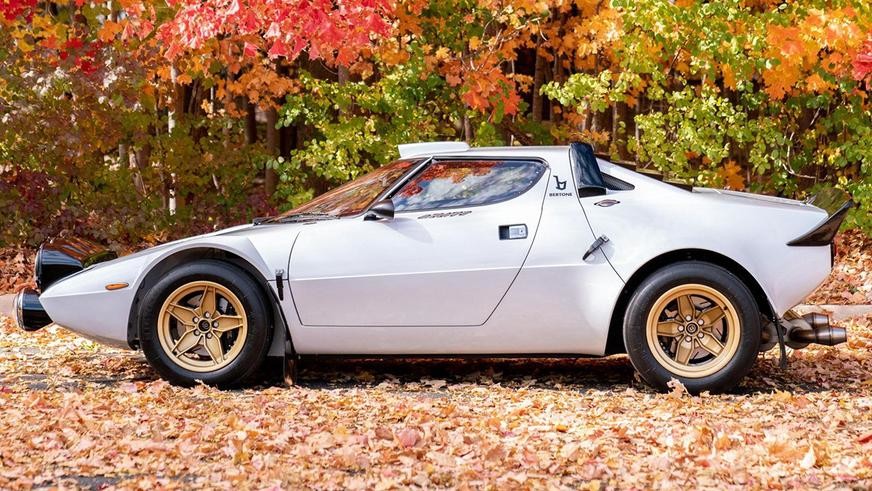 Точная копия легендарного раллийного Lancia Stratos