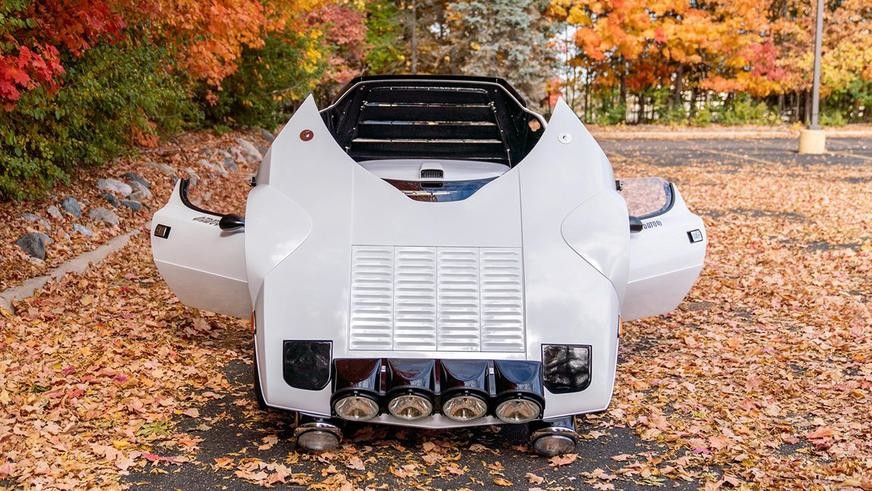 Точная копия легендарного раллийного Lancia Stratos