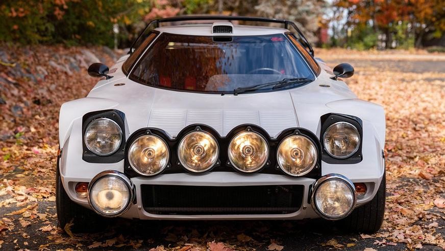 Точная копия легендарного раллийного Lancia Stratos