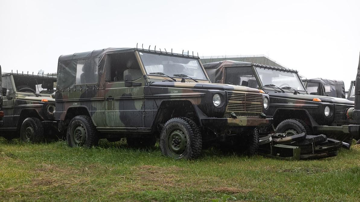 Кабриолет Гелендвагена из 1990-х стоит дороже нового G-Class