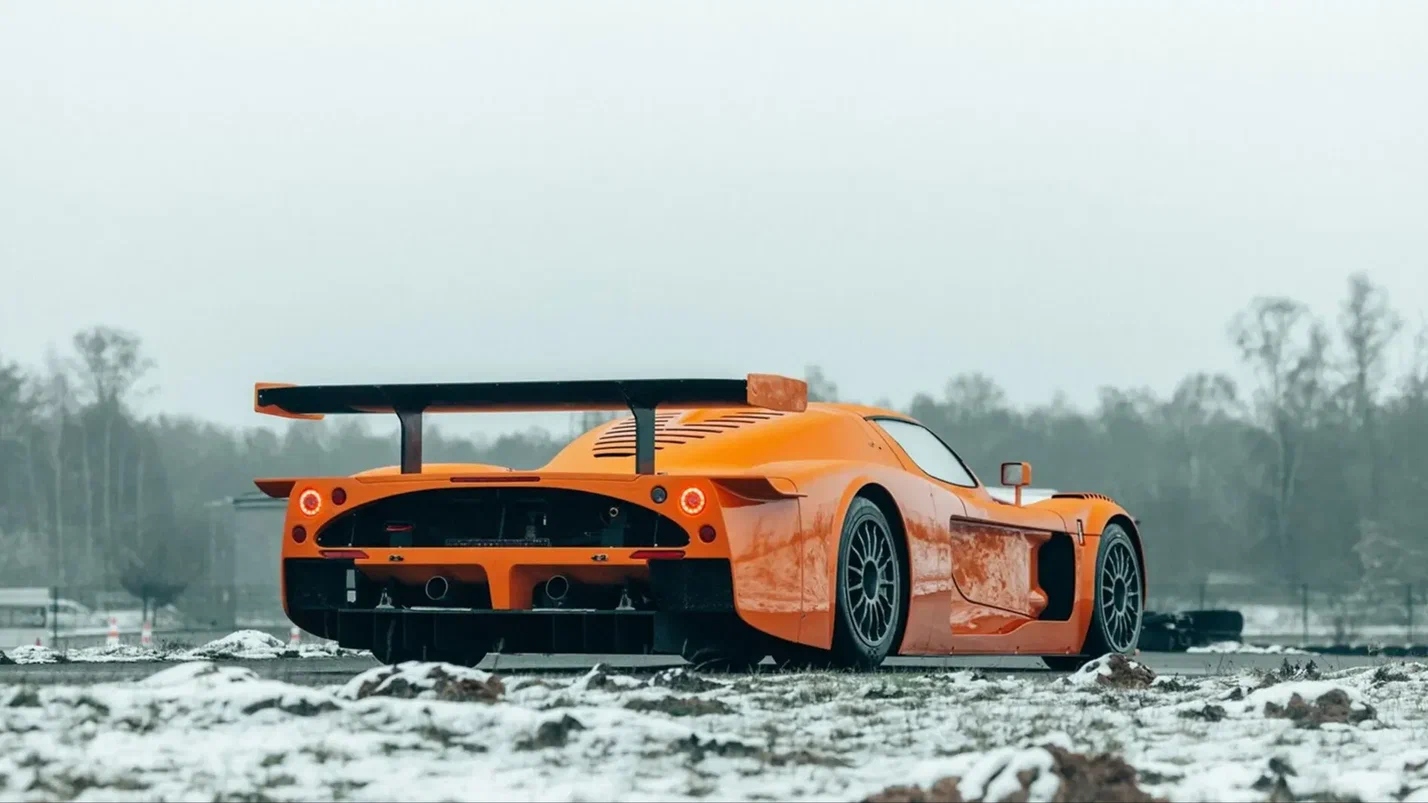 Редкий трековый спорткар Maserati MC12 Versione Corsa