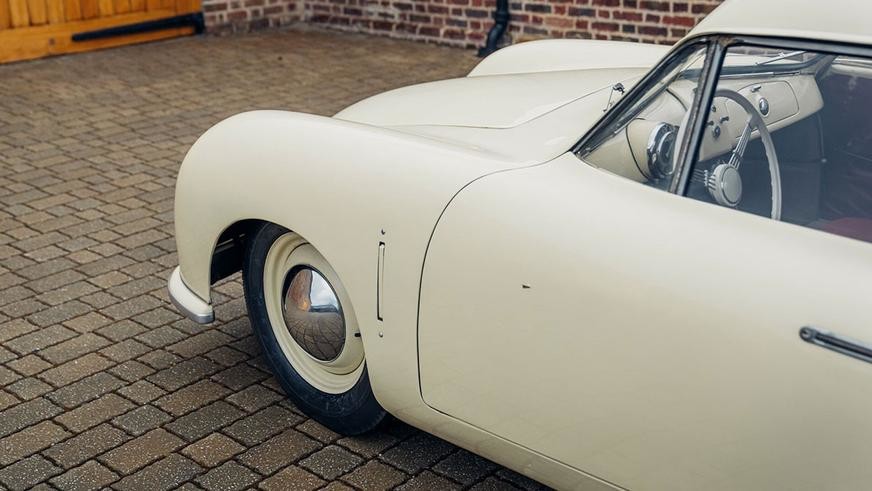 Один из первых серийных купе Porsche оценили в 3,5 миллиона долларов