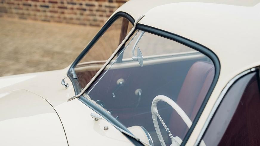 Один из первых серийных купе Porsche оценили в 3,5 миллиона долларов